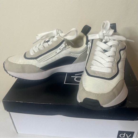 DV by Dolce Vita Other - Dolce Vita Boneeta Black/White Zip/Lace Up Sneakers Kids Sz 13